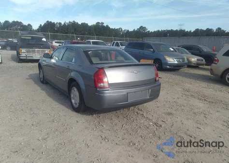 2006 Chrysler 300 Touring from USA, damaged, VIN 2C3KA53G06H206195